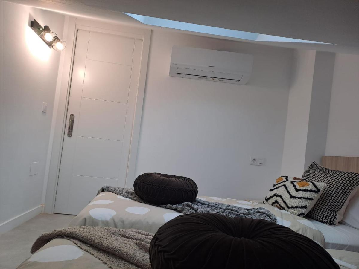 Apartamentos Jara 1B Малага Екстер'єр фото